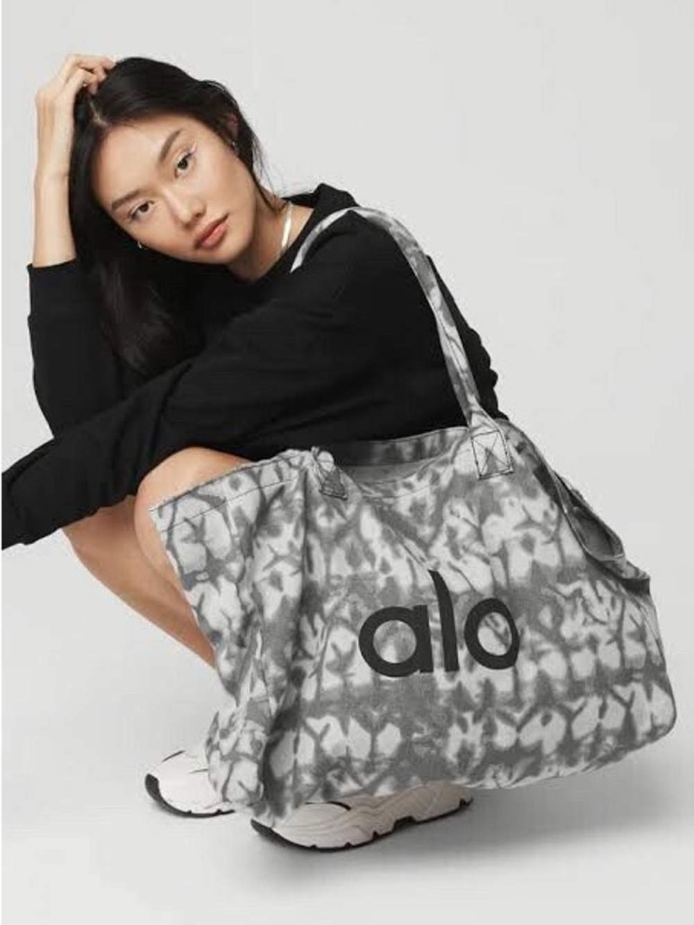 ALO Yoga Gray Tie-Dye Tote Bag with Logo - Limited Edition - DISCONTINUED